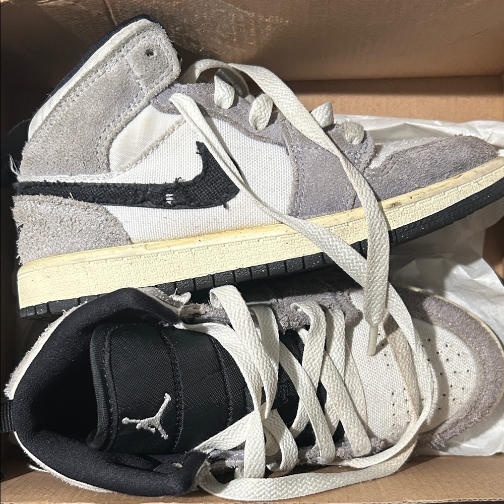 Nike High-Top Sneakers in Cream and Black